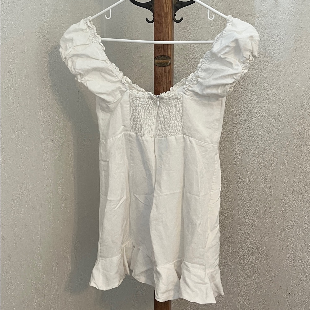 Selfie Leslie Heaven Sent puff sleeve dress - Picture 6 of 8
